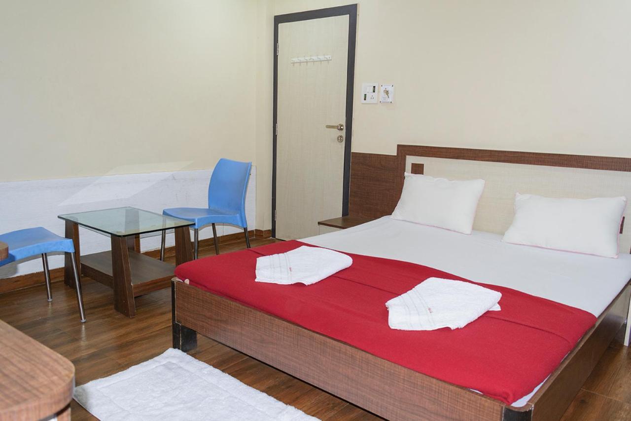 Hotel Mukesh Residency Pune Exterior photo